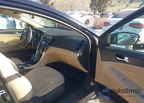 2013 Hyundai Sonata Gls z USA, uszkodzony, nr VIN 5NPEB4AC3DH683269